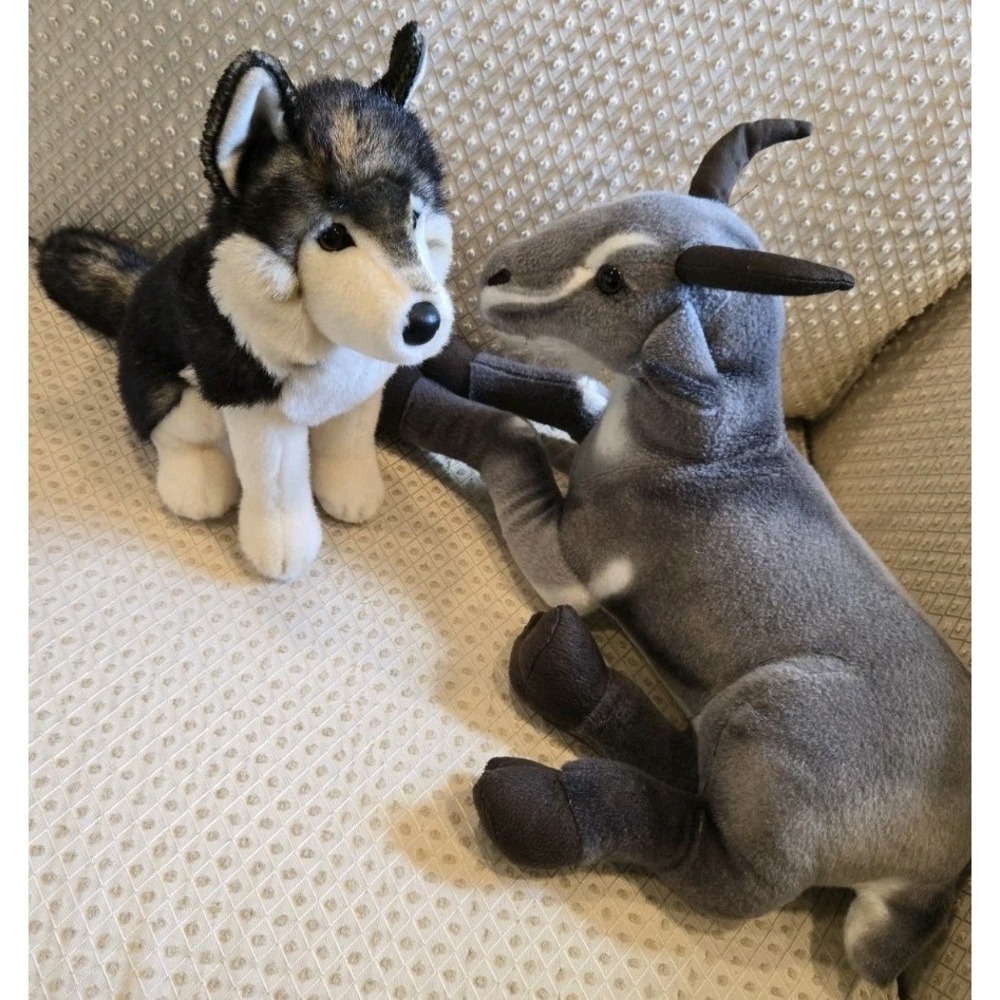 Bass Pro Shops Husky Dog & Tiger Tale Toys Goat Plush Lot 2 Realistic Quality
